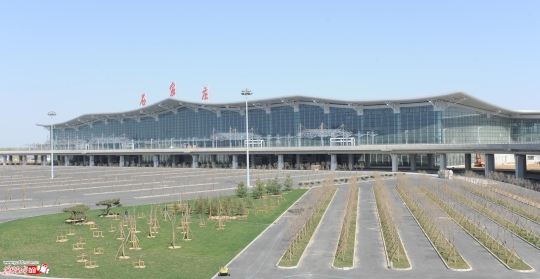 石家庄机场有几个航站楼？每个航站楼是干什么的？